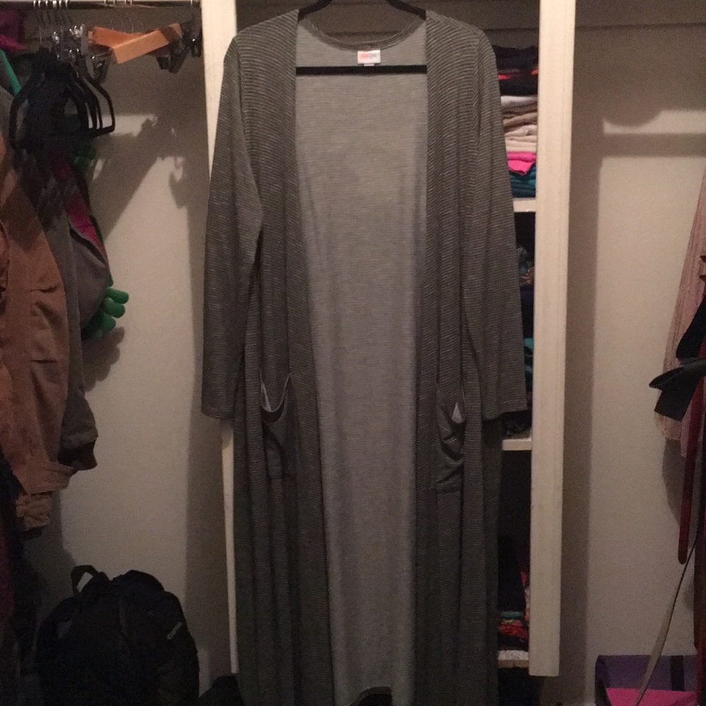 SOLD LuLaRoe Sarah Cardigan
